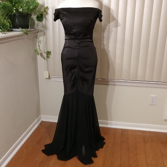 Betsy & Adam Dresses & Skirts - Evening Mermaid Gown Betsy and Adam